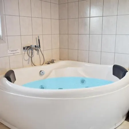 4 Bedroom Amazing In * Bogø By