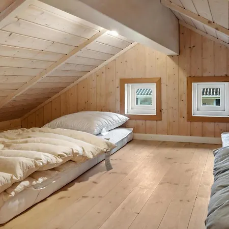 4 Bedroom Amazing In *