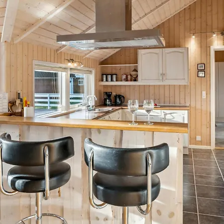 펜션 4 Bedroom Amazing In *